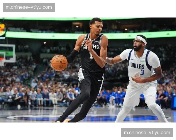 马刺客场大胜76人 文班亚马缺阵球队仍狂胜40分